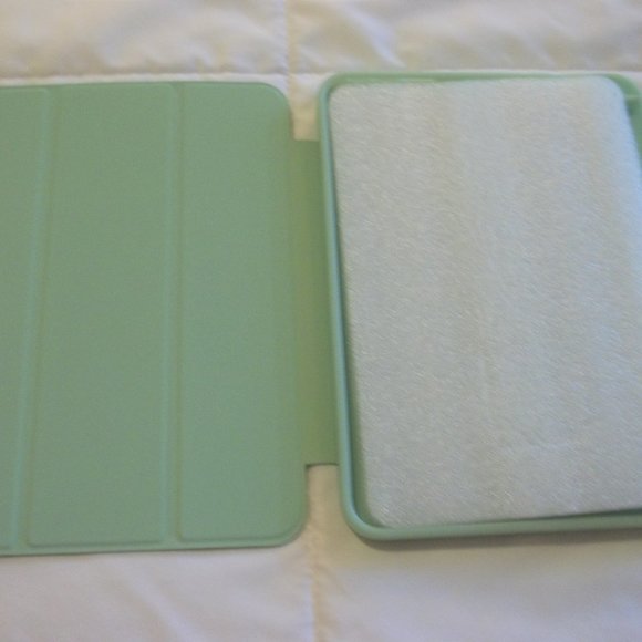 iPad Mini 6th Generation 2021 Matcha Green 8.3-inch Silicone Fitted Case New T12 - Picture 5 of 7